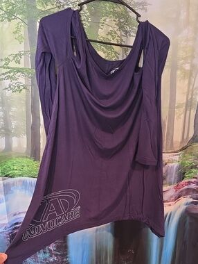 Advocare Women's Purple Draped Long Sleeve Top